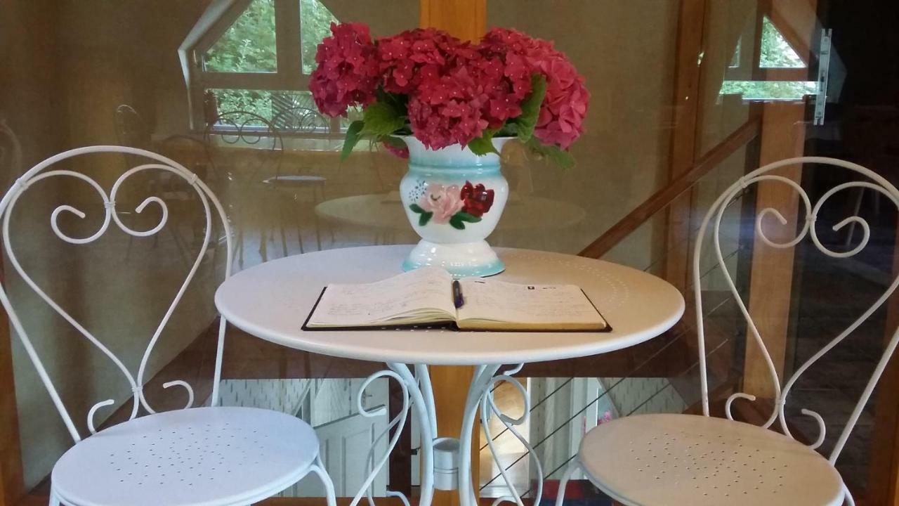 Les Fontenottes Bed & Breakfast Besancon Bagian luar foto